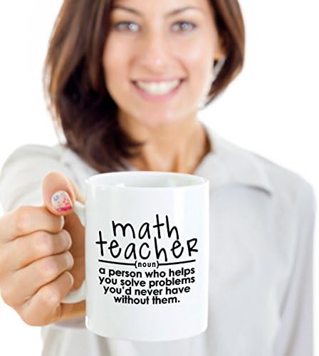 Чаша за учителя по математика - Помага за решаване на задачи - Забавен подарък за пенсиониране, Благодарност,
